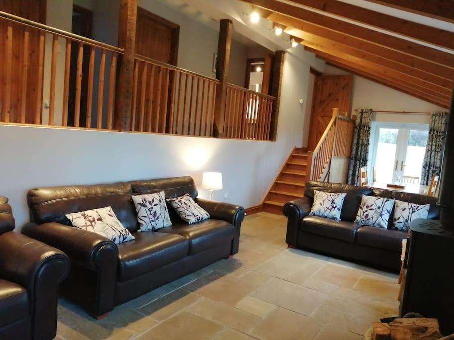 The Barn. Apartment Carmarthen Exterior foto