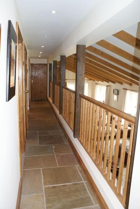 The Barn. Apartment Carmarthen Exterior foto