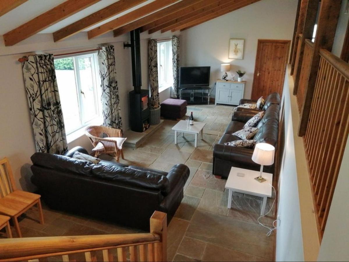 The Barn. Apartment Carmarthen Exterior foto